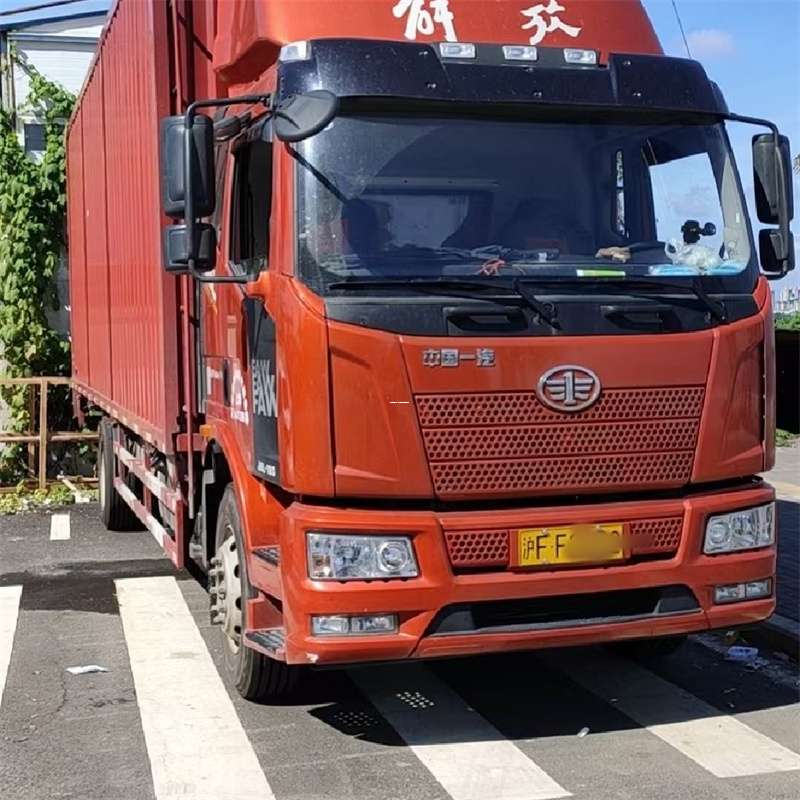 翠屏区罗平县进仓物流：专线直达的多元货运之旅